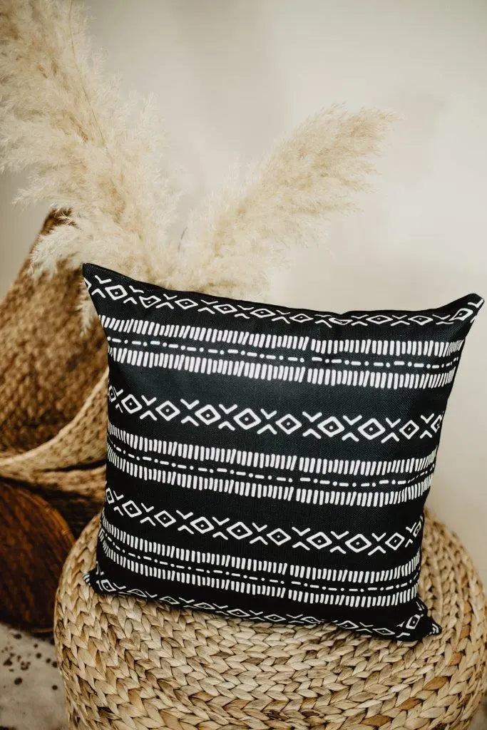 Mud-Cloth Pillow Covers |  Black and White | Throw Pillow | Modern Home Decor | Mud-Cloth Pillow | Luxury Decor | Elegant Luxury Decor UniikPillows