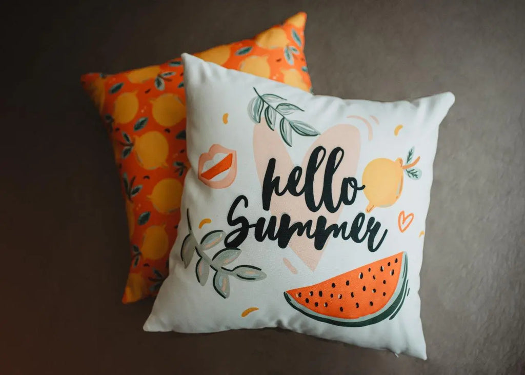 Sweet Clementine Pattern | 18x18 | Vintage Style | Summer Day Fun | Home Decor | Throw Pillows| Orange Pillows | Room Decor | Decorative Pillows UniikPillows