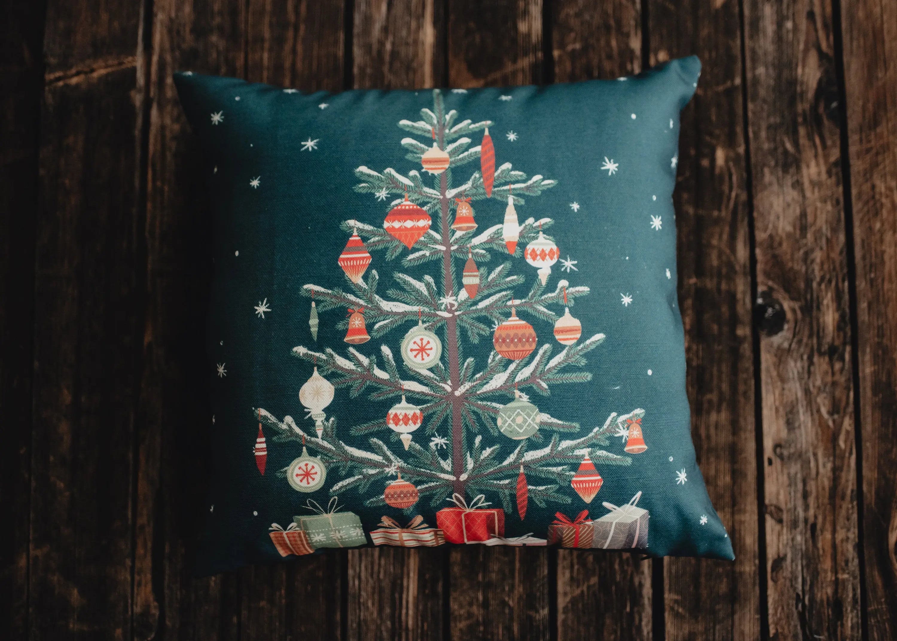 https://uniikpillows.com/cdn/shop/files/Green-Nordic-Pine-Christmas-Tree---Pillow-Cover---Personalized-Gift---Rustic-Christmas-Decor---Best-Friend-Christmas-Gift---Christmas-Gift-UniikPillows-1685732045.jpg?v=1685732107