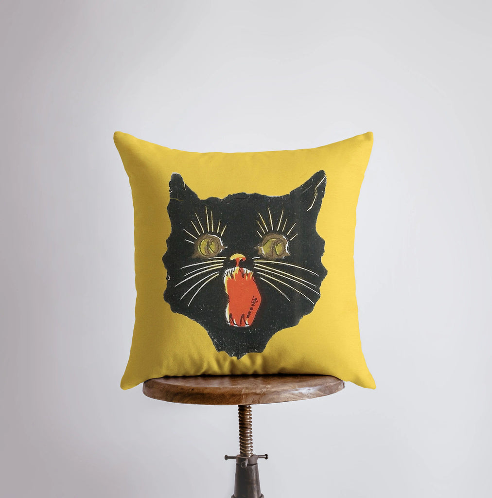 Vintage Screaming Halloween Cat | Spooky Cat | Black Cat | Fall Décor | Halloween Pillows | Halloween Décor | Fall Throw Pillows - UniikPillows